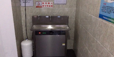 工廠直飲水機選擇什么品牌的好呢？